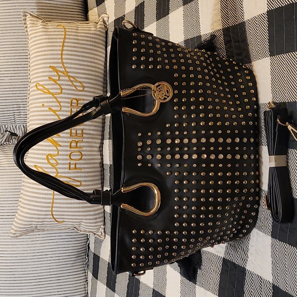 Giovanni & Rucci Black Bag great condition